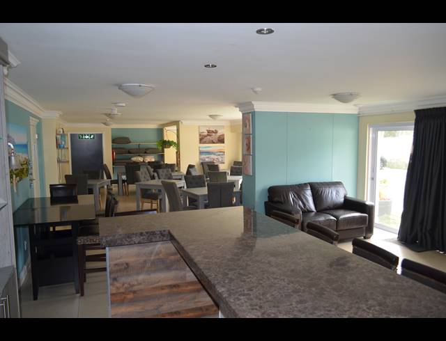 1 BEDROOM APARTMENT TO LET IN STRAND NORTH